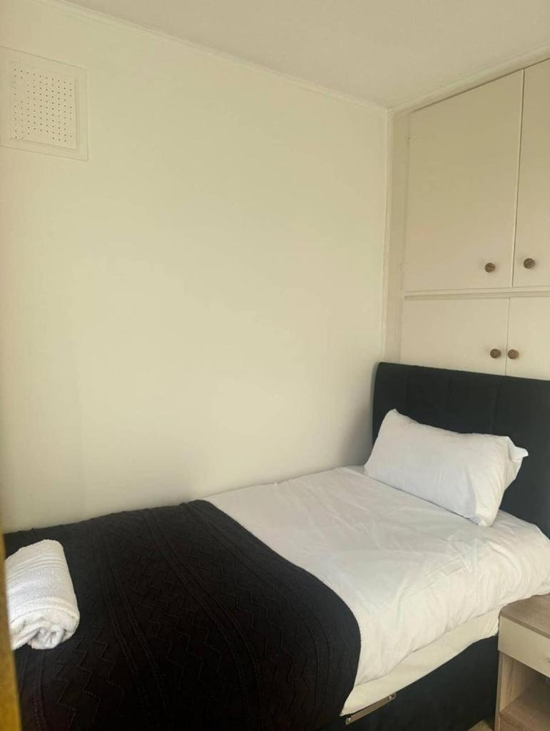 شقة Leeds Urban Retreat- Pet Friendly Flat المظهر الخارجي الصورة